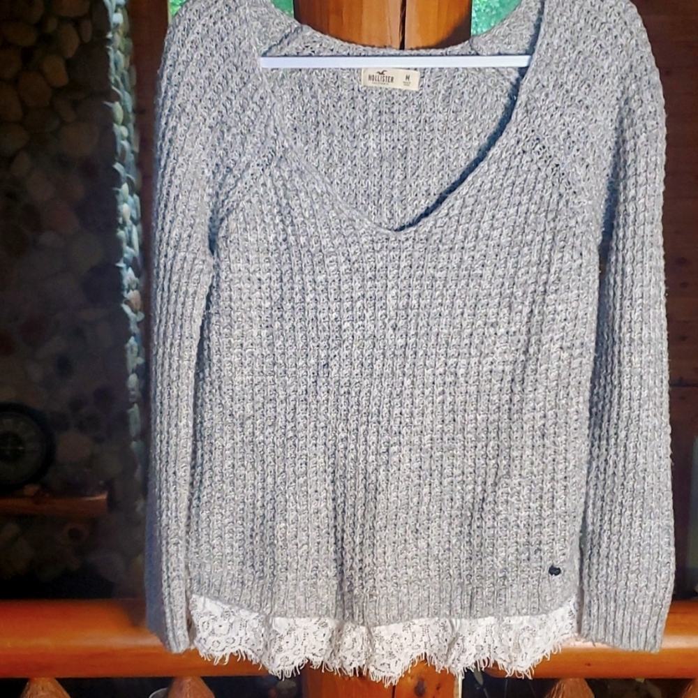 Hollister sweater